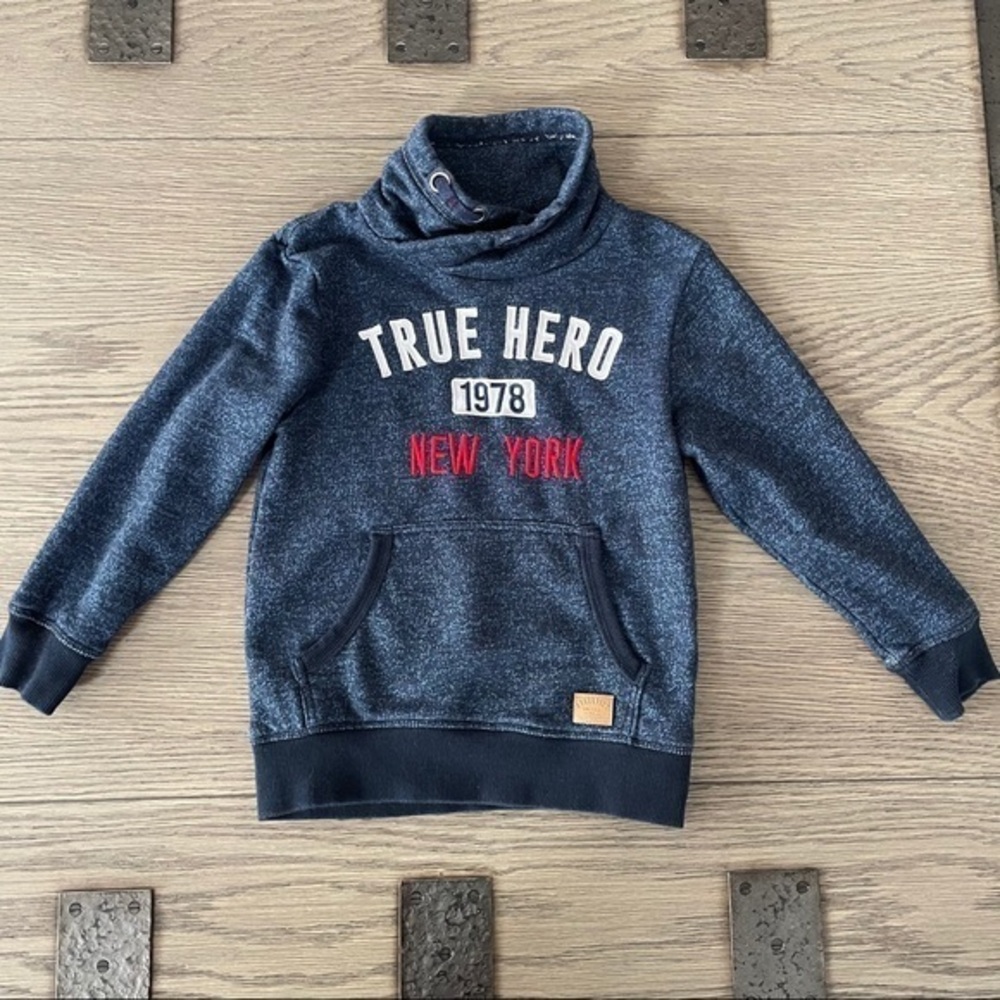 H&M boys sweatshirt 6-8yr